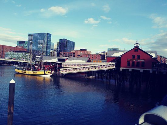 Boston Tea Party Ships & Museum